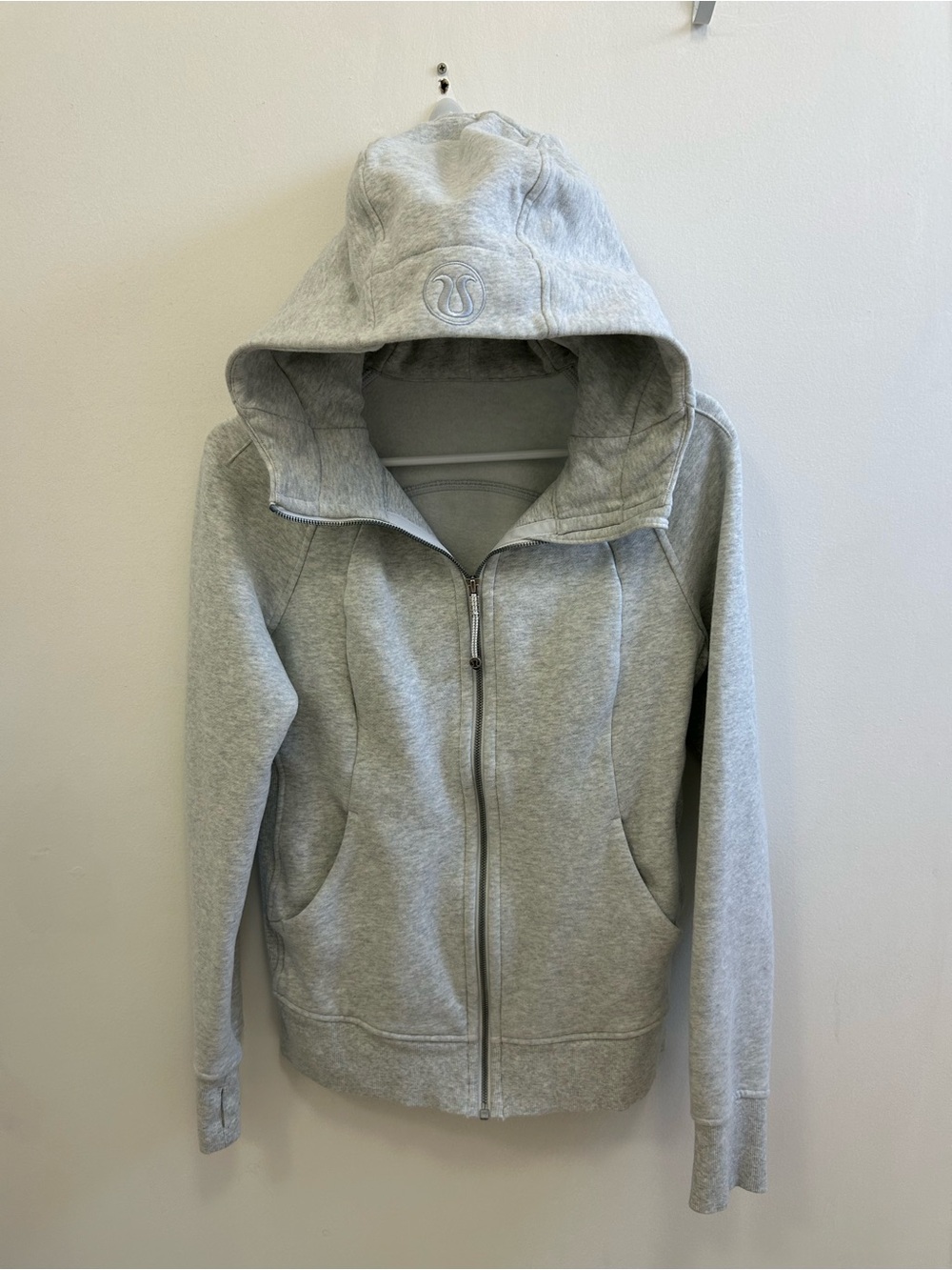 lululemon athletica 🍋 Scuba Full-Zip Hoodie in Heathered Core Ultra Light Gray - Picture 2 of 8